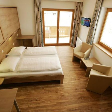 Familien & Wohlfuhlhotel Johanneshof 萨尔巴赫 外观 照片