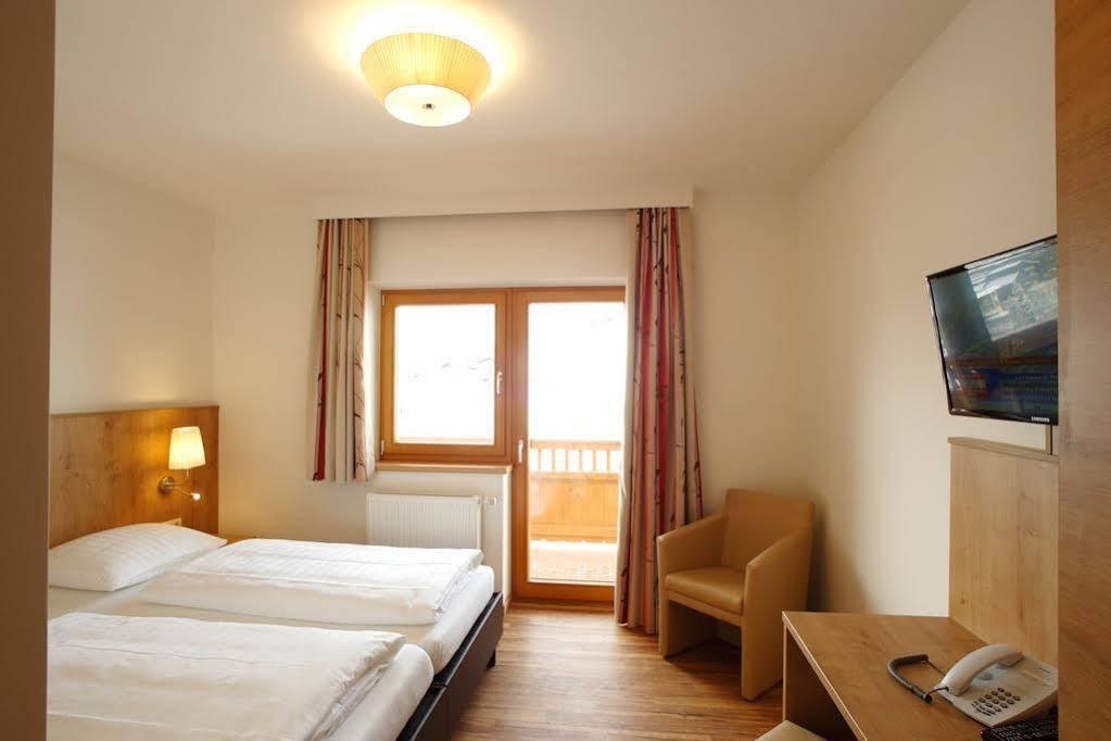 Familien & Wohlfuhlhotel Johanneshof 萨尔巴赫 外观 照片
