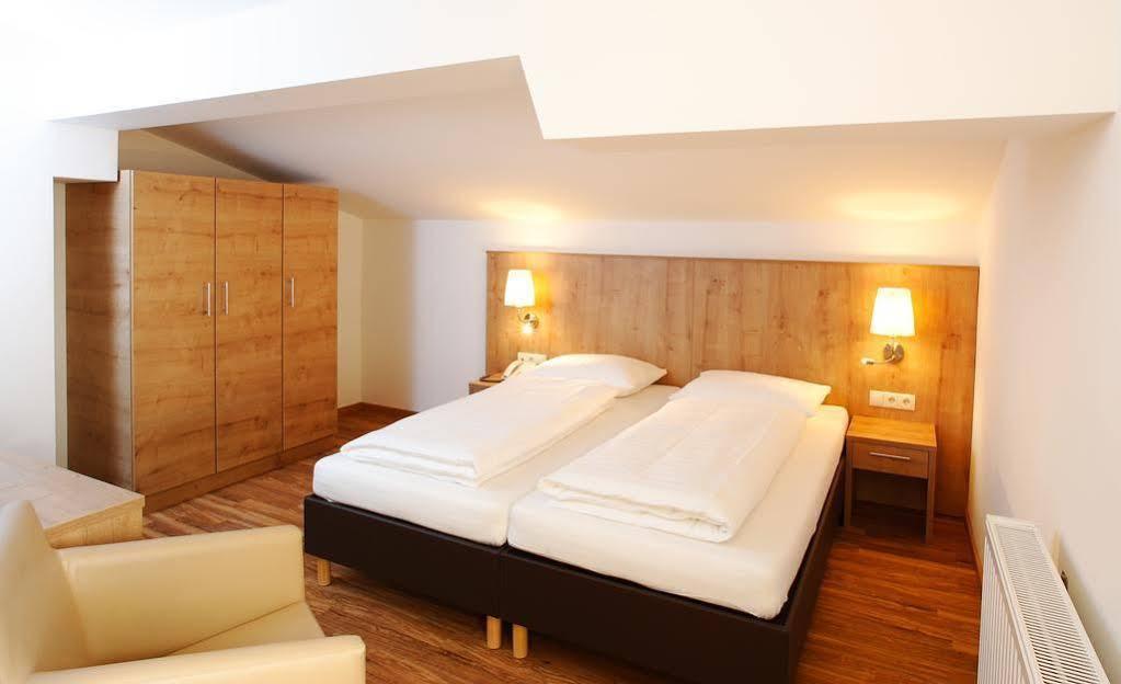Familien & Wohlfuhlhotel Johanneshof 萨尔巴赫 外观 照片